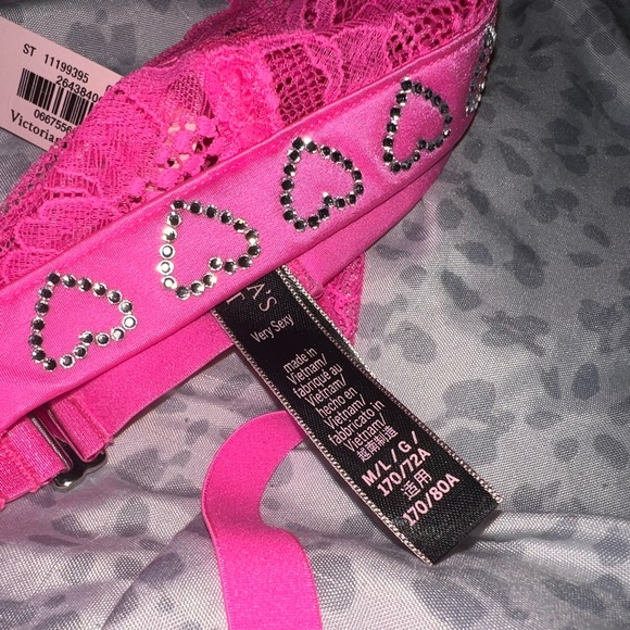 Victoria Secret Pink Heart Garter - Picture 4 of 5